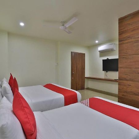 Hotel Kuber Дварка Экстерьер фото